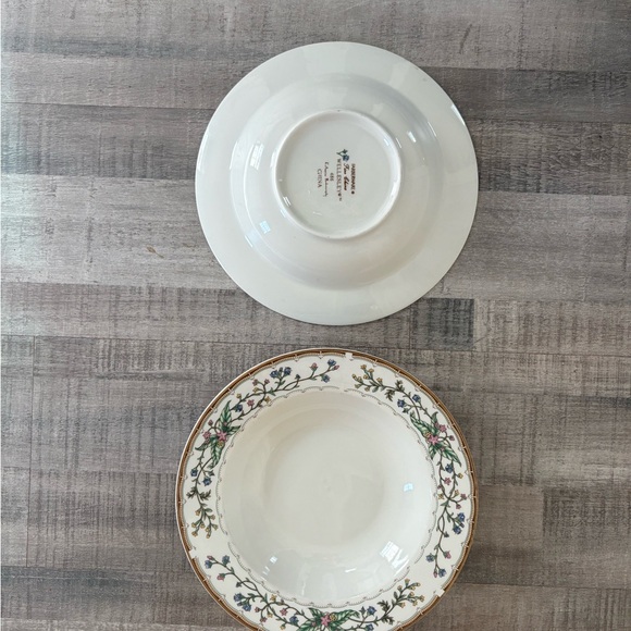 Farberware Vintage Wellesley Floral 9 inch Vegetable Bowl - Picture 3 of 4